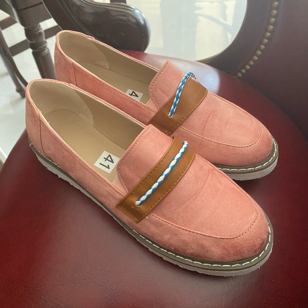 Pink shoes